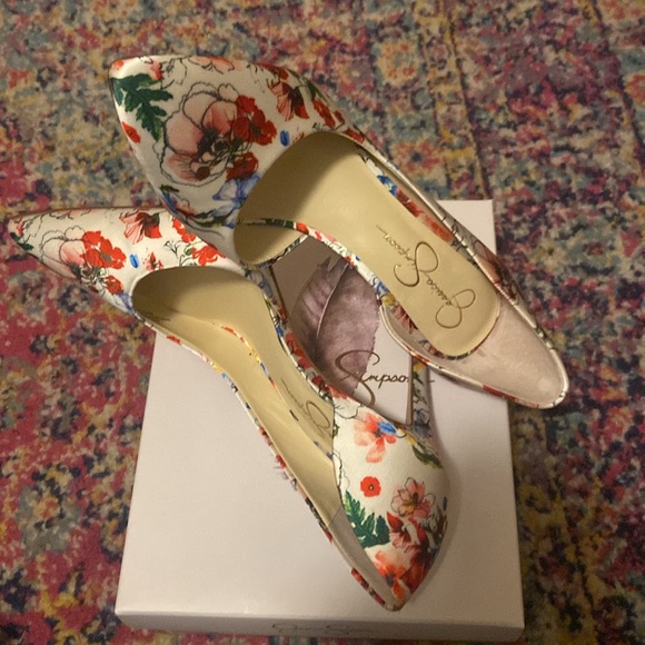 Jessica Simpson JS-Paryn Maxwell Floral Print D’Orsay Pumps - Picture 7 of 9